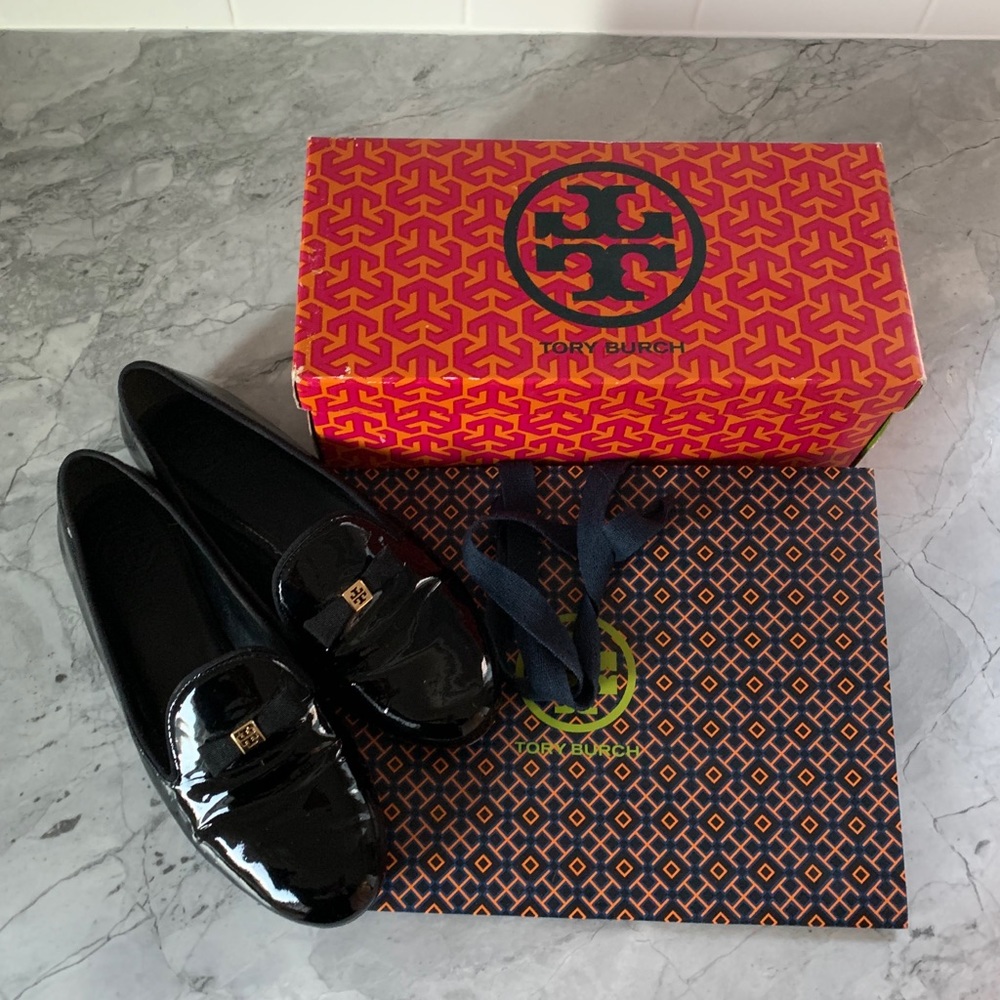 Tory Burch Chandra Black Patent Loafer